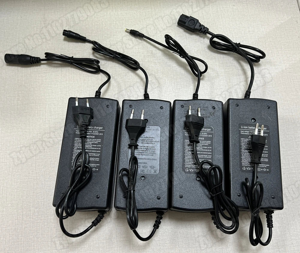 60V 72V 5A Lithium Battery Charger 67.2V 84V 5A Lithium Battery Pack 16S 20S 5A Smart Intelligent Fast Charging Chargers EU Plug