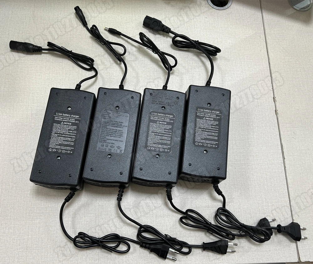 60V 72V 5A Lithium Battery Charger 67.2V 84V 5A Lithium Battery Pack 16S 20S 5A Smart Intelligent Fast Charging Chargers EU Plug